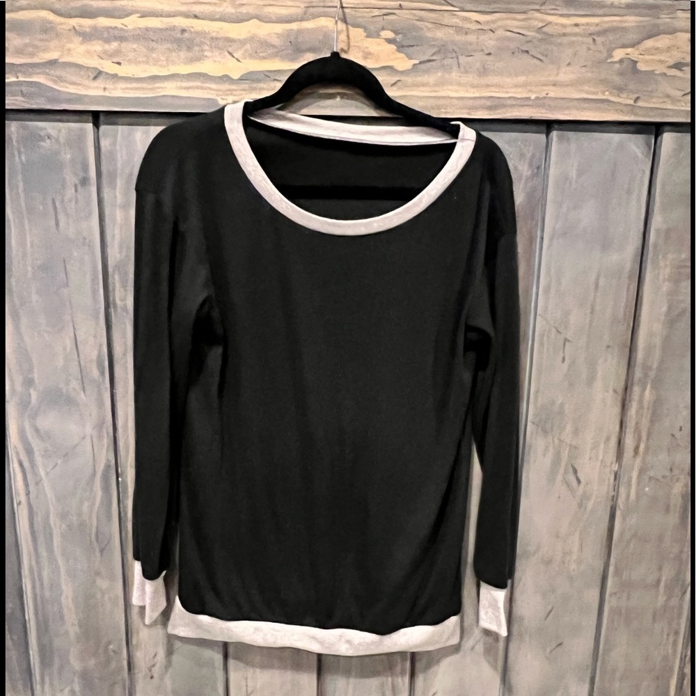Black long sleeve top NWOT - Picture 1 of 3